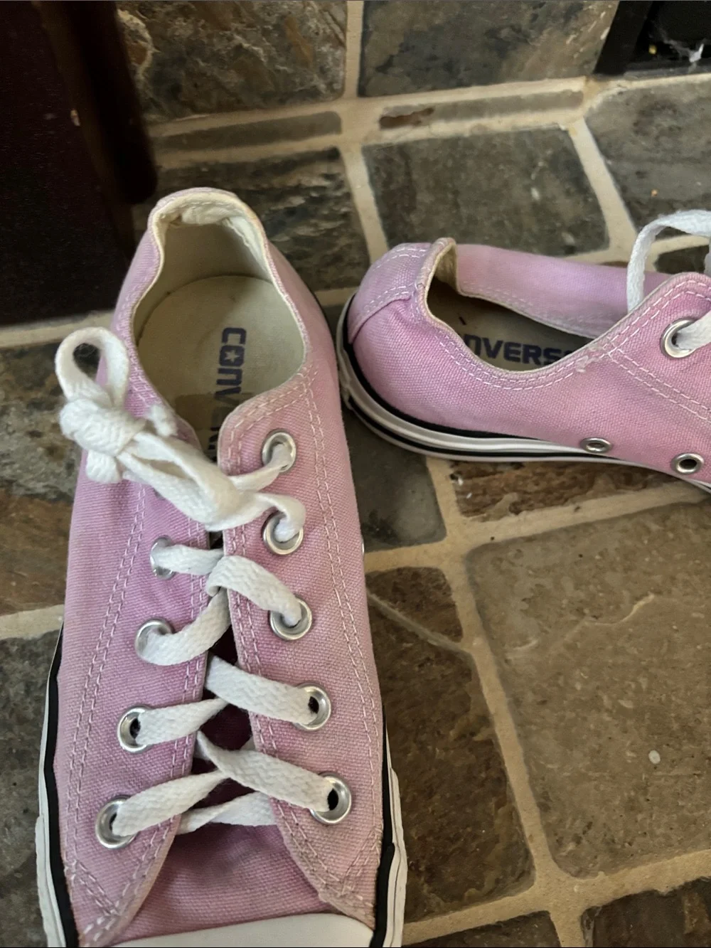 Converse Kids Low Top Canvas Sneakers - Light Pink